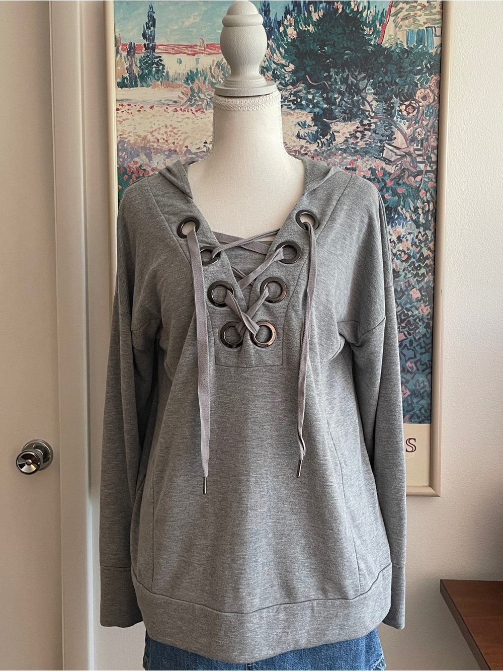 Y2K Grey Lace Up Hoodie Sweatshirt Large Grommet Relaxed Grunge Cable Gauge
